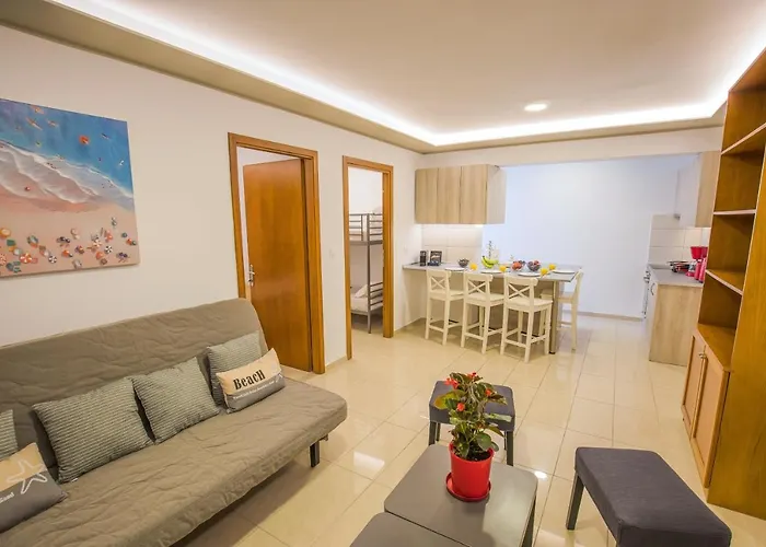 Rhodes City Center Suite